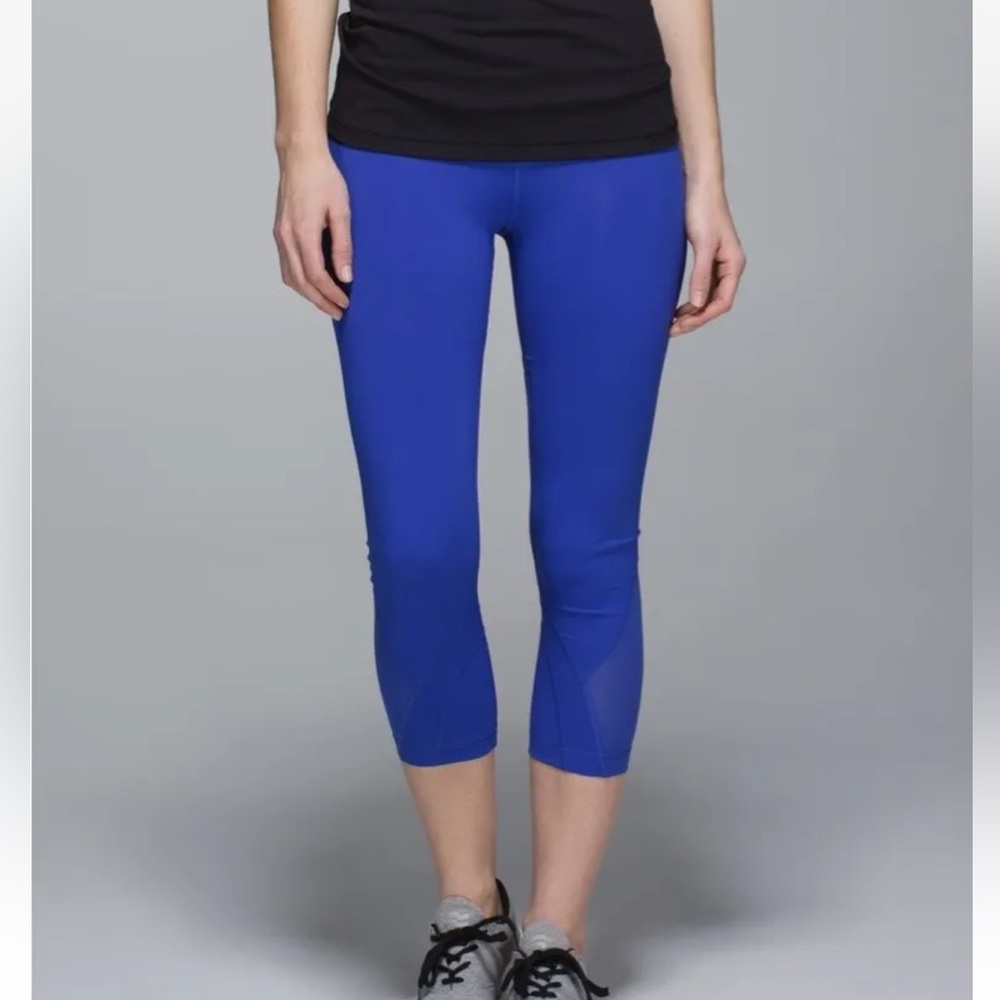 Lululemon Run: Inspire Crop II (Mesh) in Harbor Blue & Black